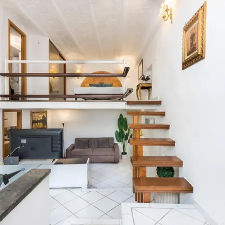 Authentic Trastevere Loft - Near Historic Centre