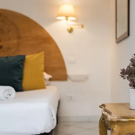 Authentic Trastevere Loft - Near Historic Centre Lägenhet Rom