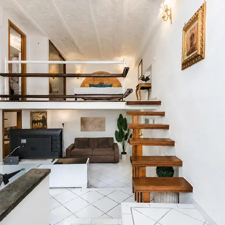 Апартаменты Trastevere Heart Loft - A Few Steps From Historic Centre Рим