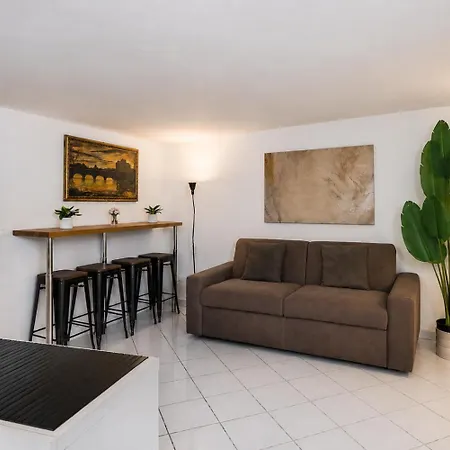 Trastevere Heart Loft - A Few Steps From Historic Centre